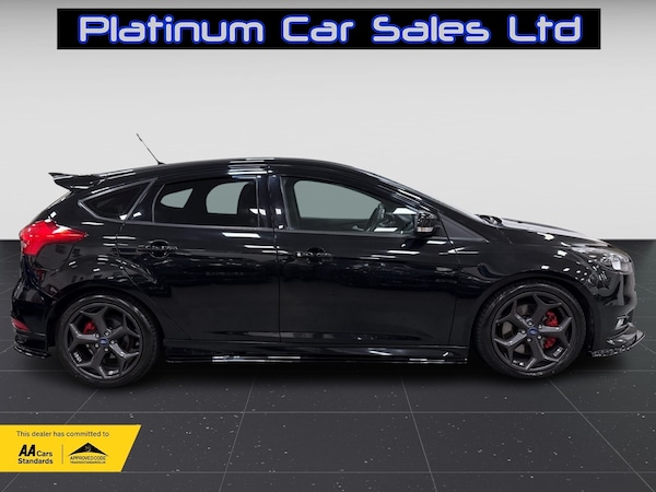 Used Ford Focus 2015 for sale - 75656381: Photo 5