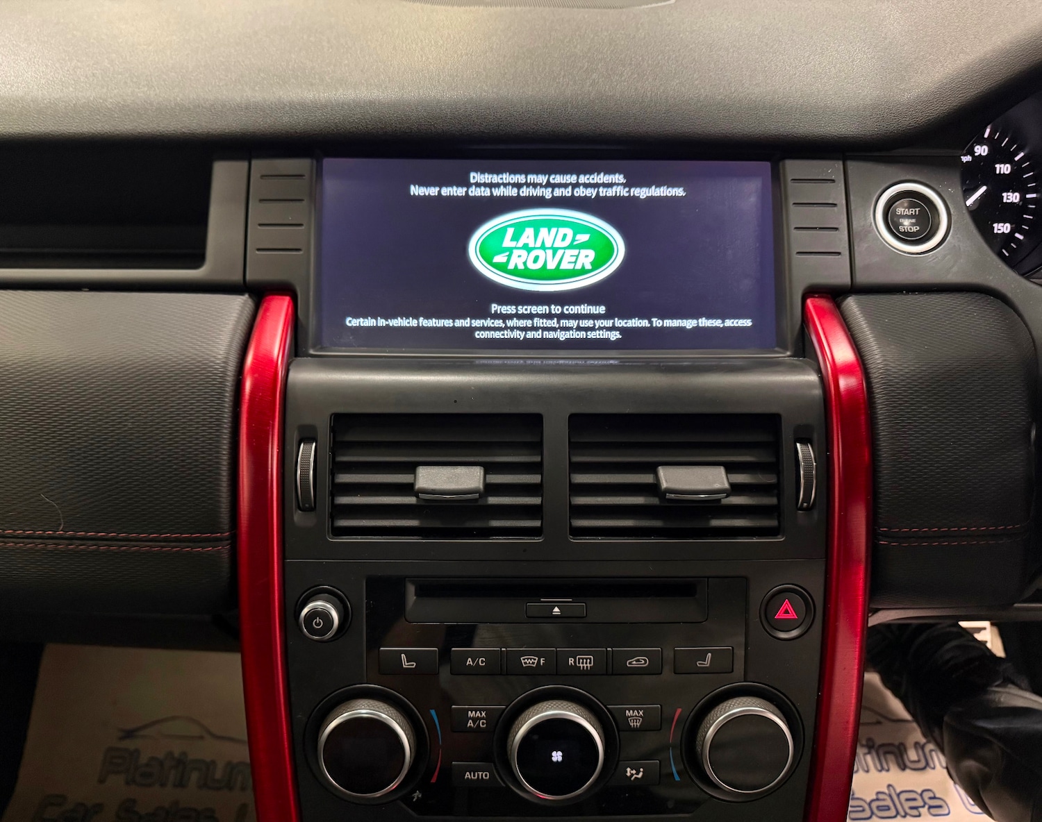 Used Land Rover Discovery Sport 2017 for sale - 78211104: Photo 17