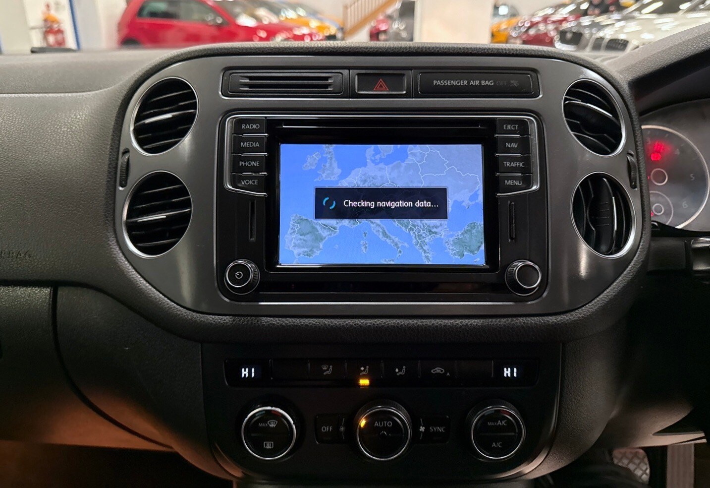 Used Volkswagen Tiguan 2015 for sale - 76293442: Photo 15