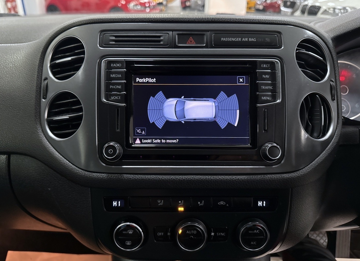 Used Volkswagen Tiguan 2015 for sale - 76293442: Photo 16