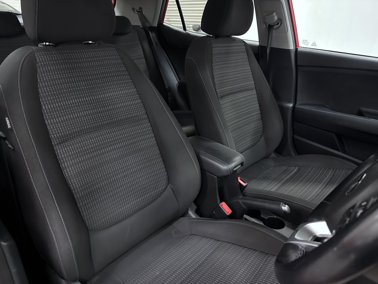 Used Kia Stonic 2018 for sale - 75633214: Photo 13