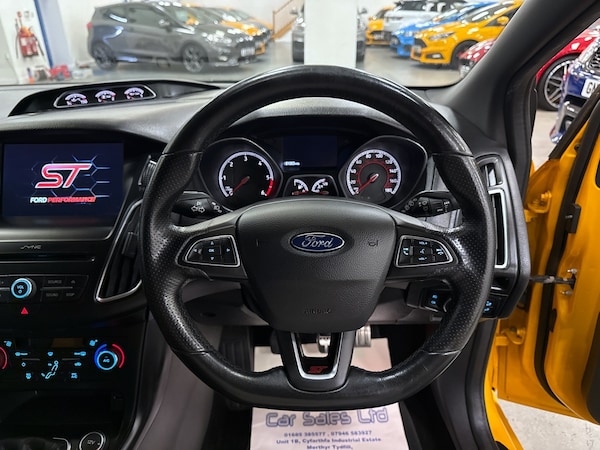 Used Ford Focus 2017 for sale - 75215416: Photo 15