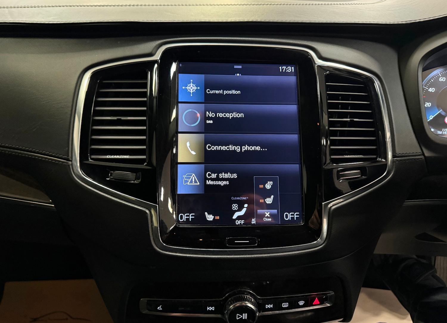 Used Volvo XC90 2015 for sale - 77947294: Photo 21