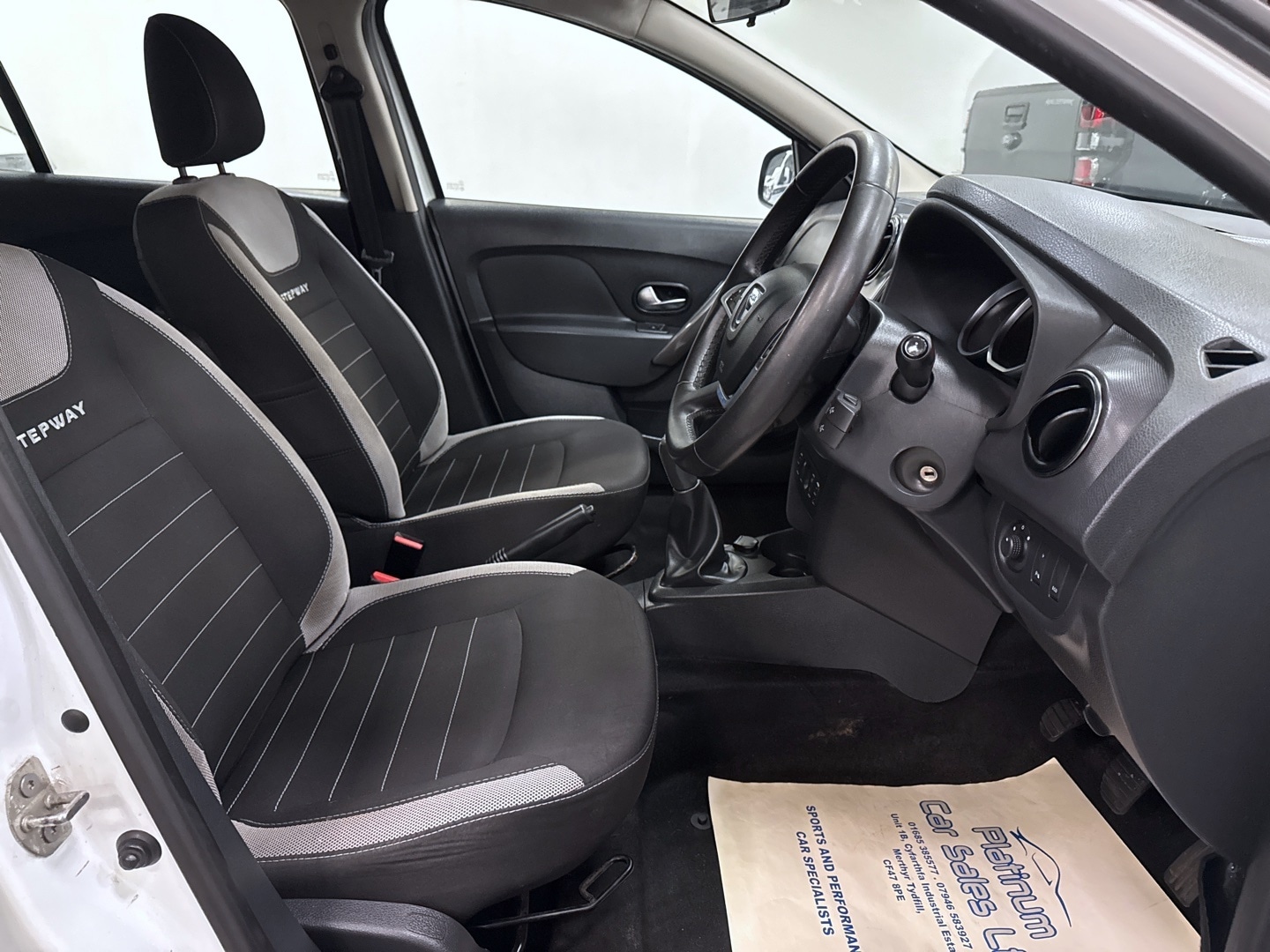 Used Dacia Sandero 2017 for sale - 76643821: Photo 12