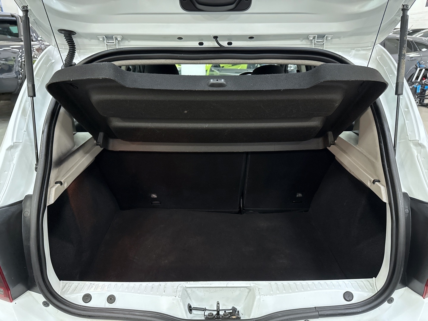 Used Dacia Sandero 2017 for sale - 76643821: Photo 17