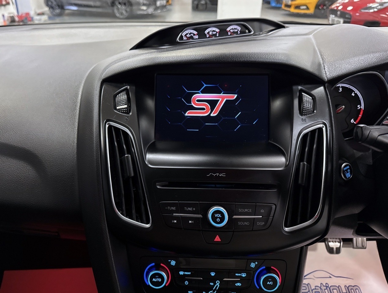 Used Ford Focus 2017 for sale - 76778218: Photo 15