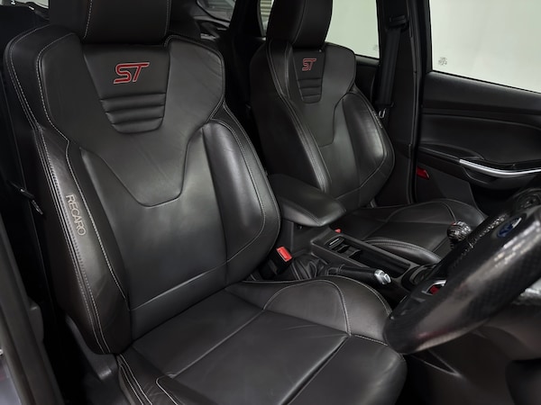 Used Ford Focus 2015 for sale - 75399779: Photo 13
