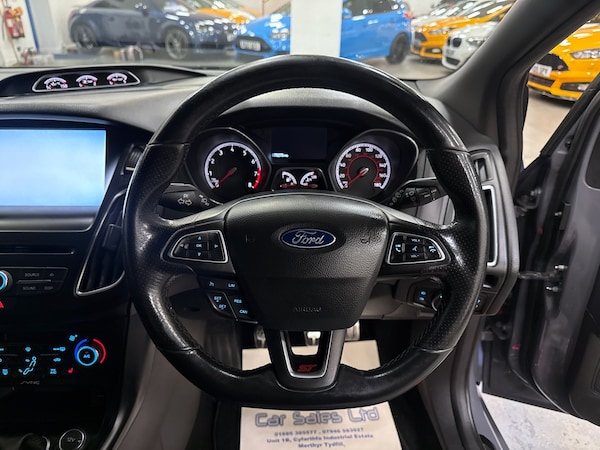 Used Ford Focus 2015 for sale - 75399779: Photo 15