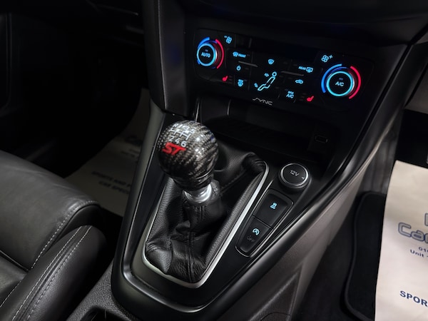 Used Ford Focus 2015 for sale - 75399779: Photo 16