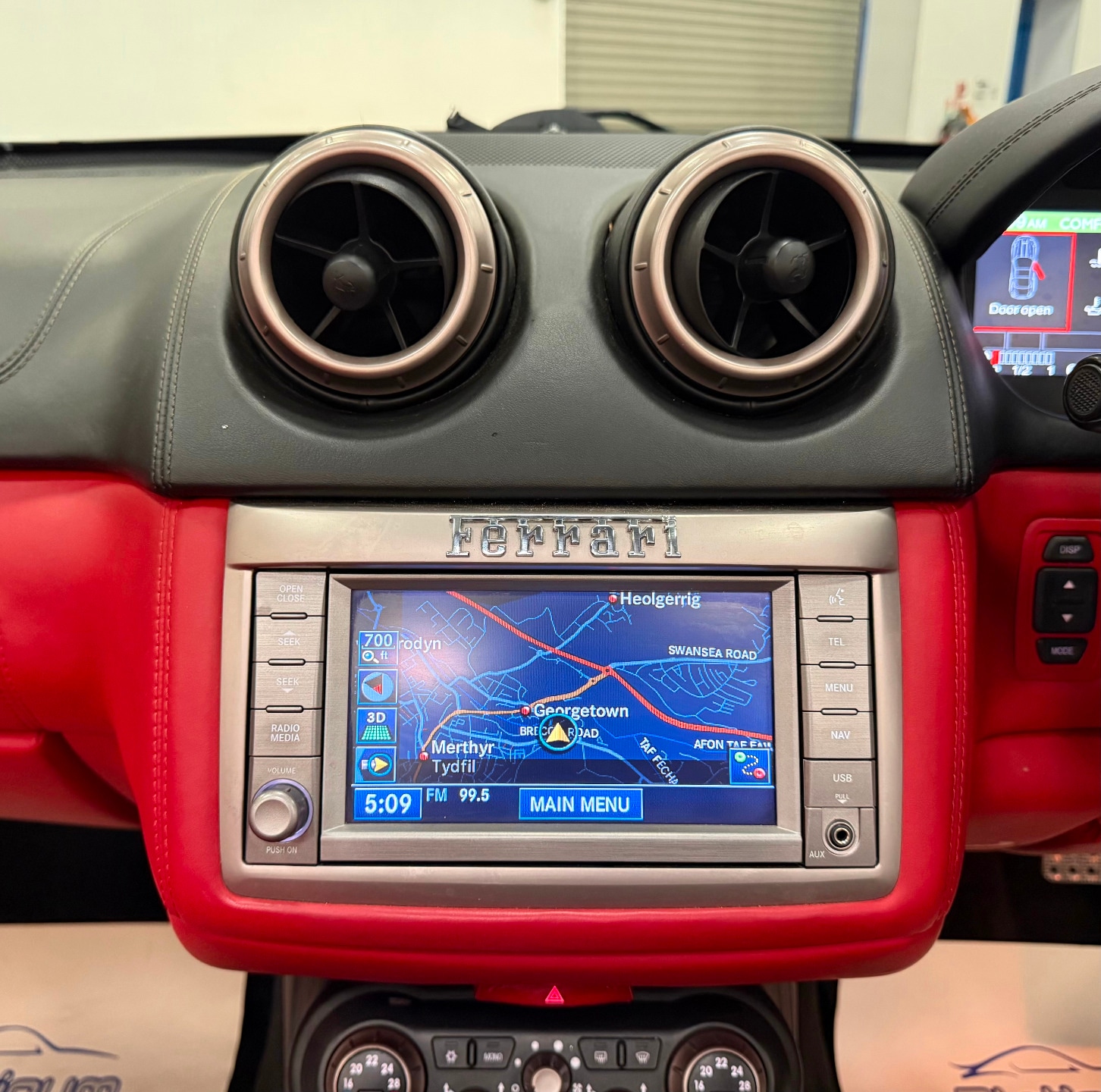 Used Ferrari California 2010 for sale - 77644138: Photo 18