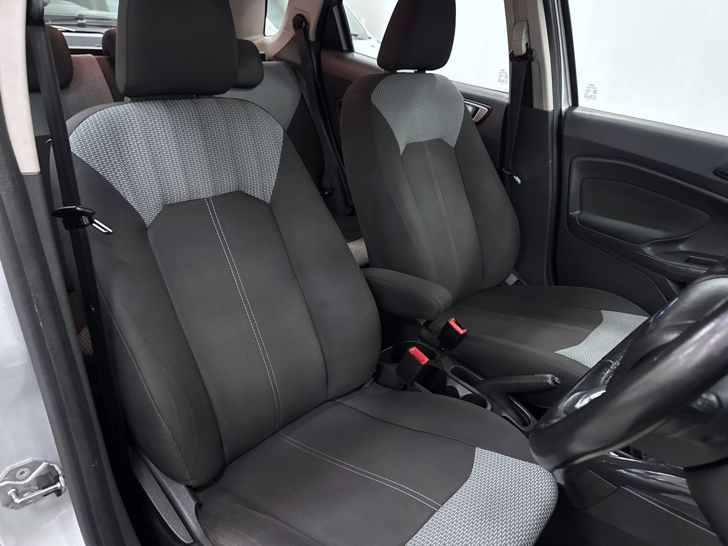 Used Ford Ecosport 2015 for sale - 76107604: Photo 14