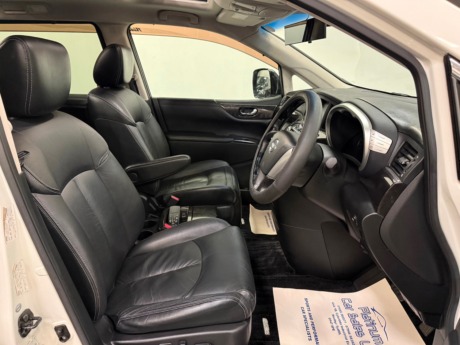 Used Nissan Elgrand 2023 for sale - 76974797: Photo 11