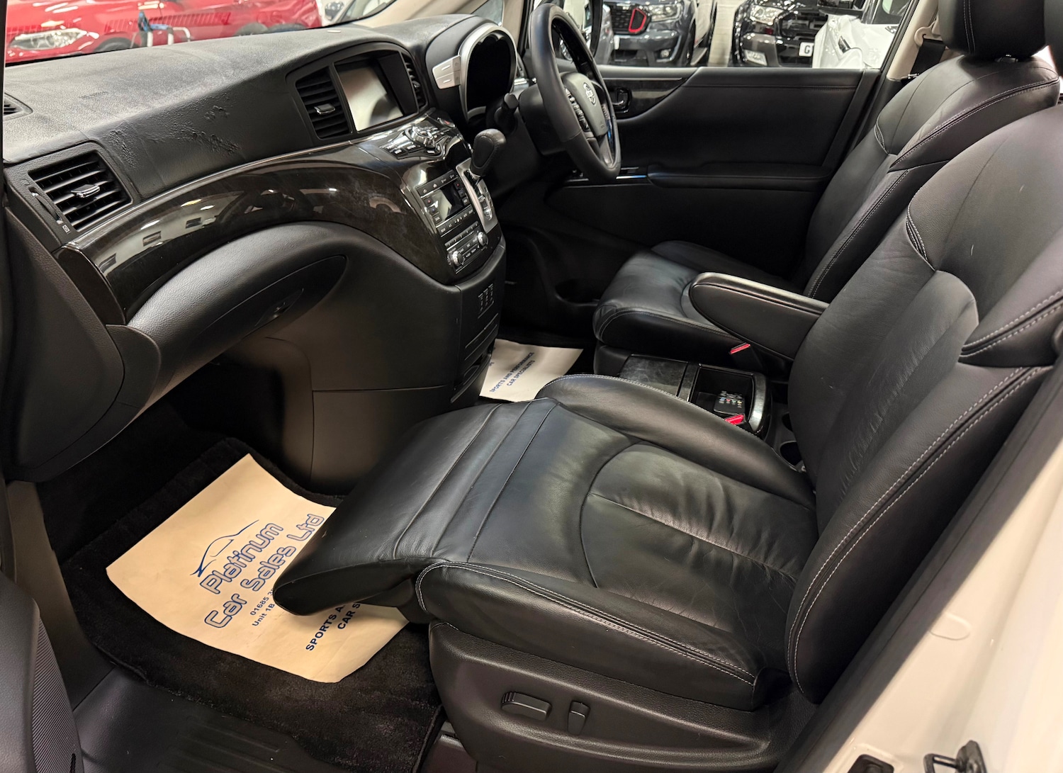 Used Nissan Elgrand 2023 for sale - 76974797: Photo 12