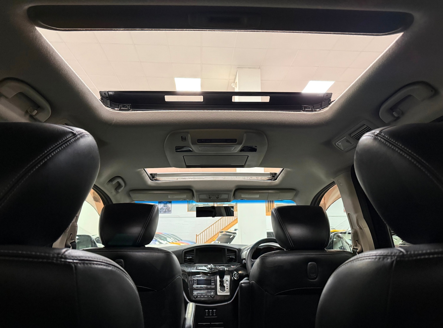 Used Nissan Elgrand 2023 for sale - 76974797: Photo 19