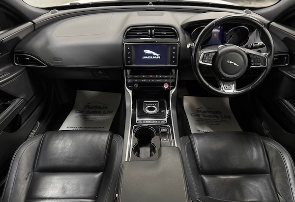 Used Jaguar XE 2015 for sale - 75215150: Photo 10