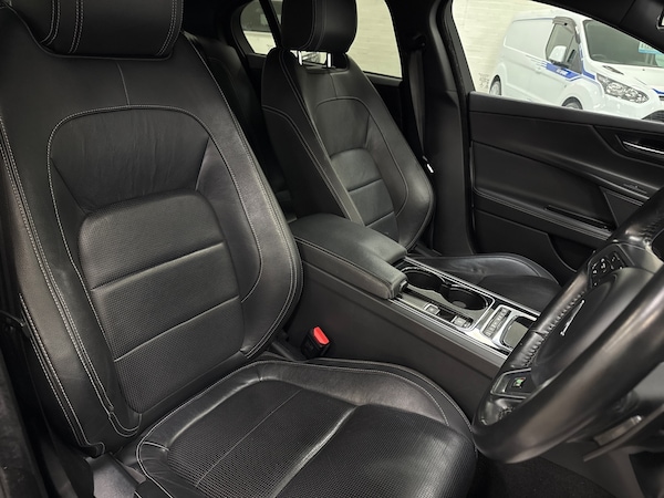 Used Jaguar XE 2015 for sale - 75215150: Photo 13