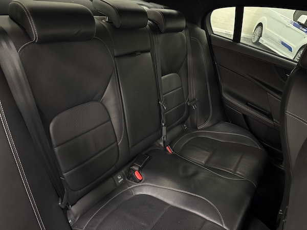 Used Jaguar XE 2015 for sale - 75215150: Photo 14