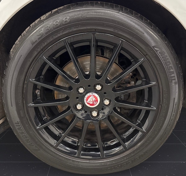 Used Jaguar XE 2015 for sale - 75215150: Photo 21
