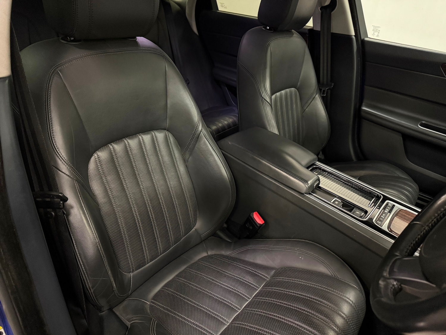 Used Jaguar XF 2017 for sale - 78032102: Photo 12