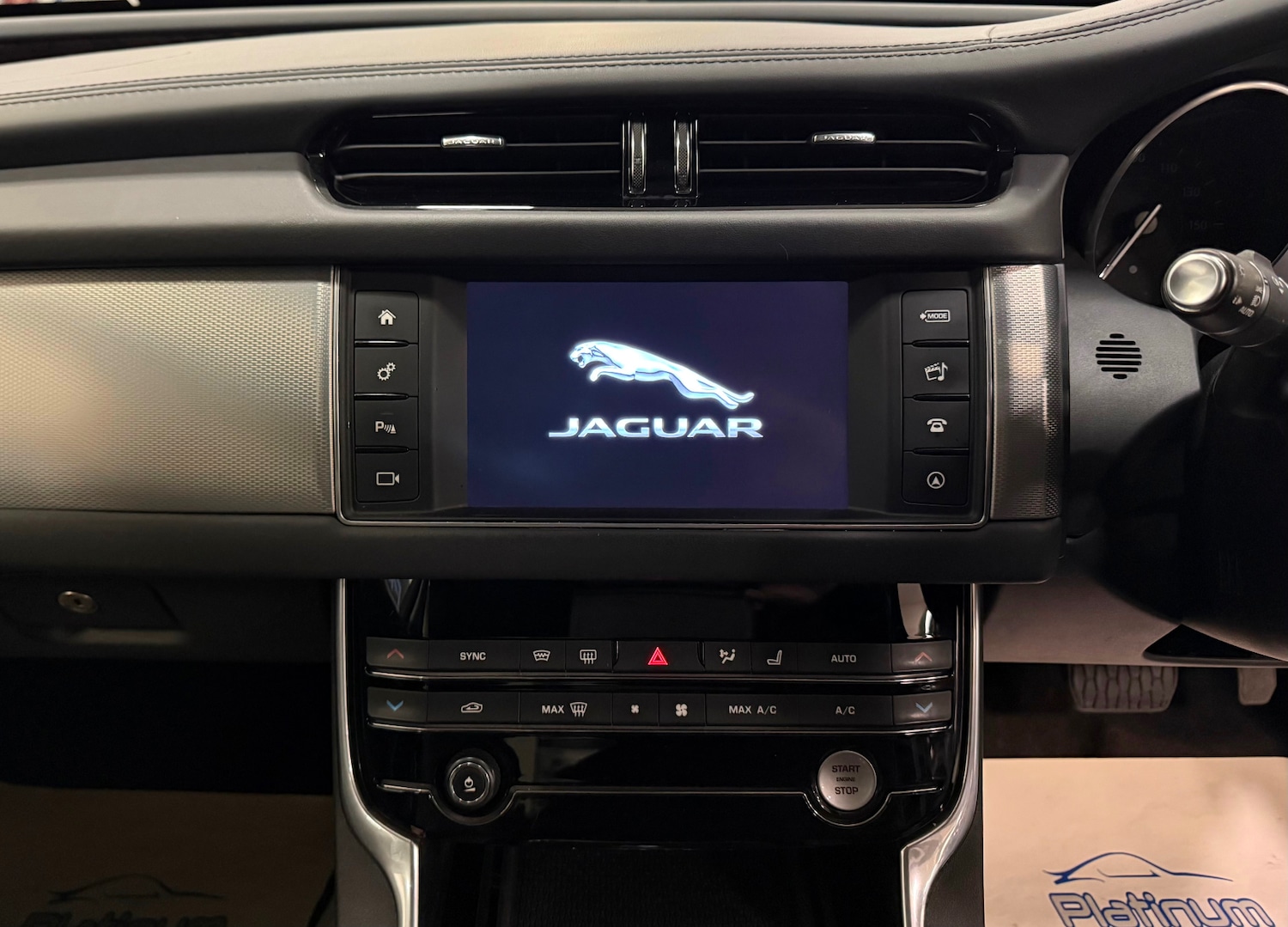 Used Jaguar XF 2017 for sale - 78032102: Photo 15