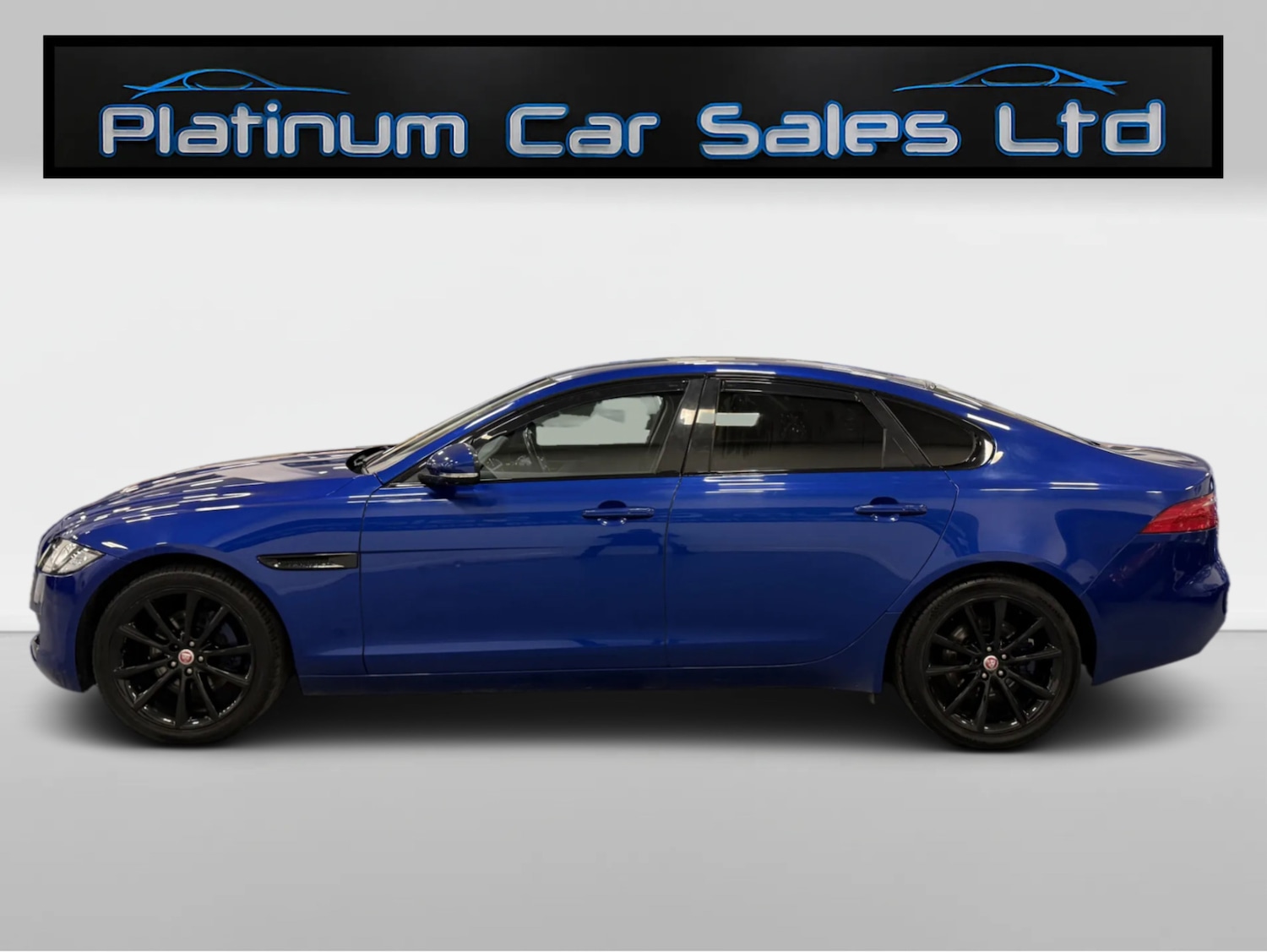 Used Jaguar XF 2017 for sale - 78032102: Photo 5