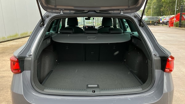Used SEAT Leon 2025 for sale - 76194708: Photo 4