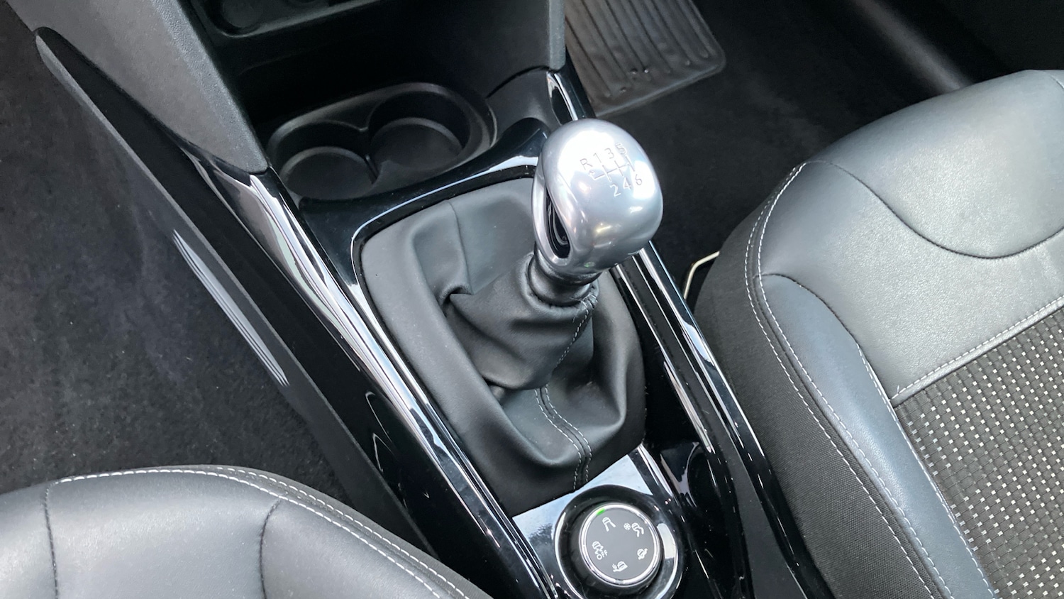 Used Peugeot 2008 2019 for sale - 77616111: Photo 13