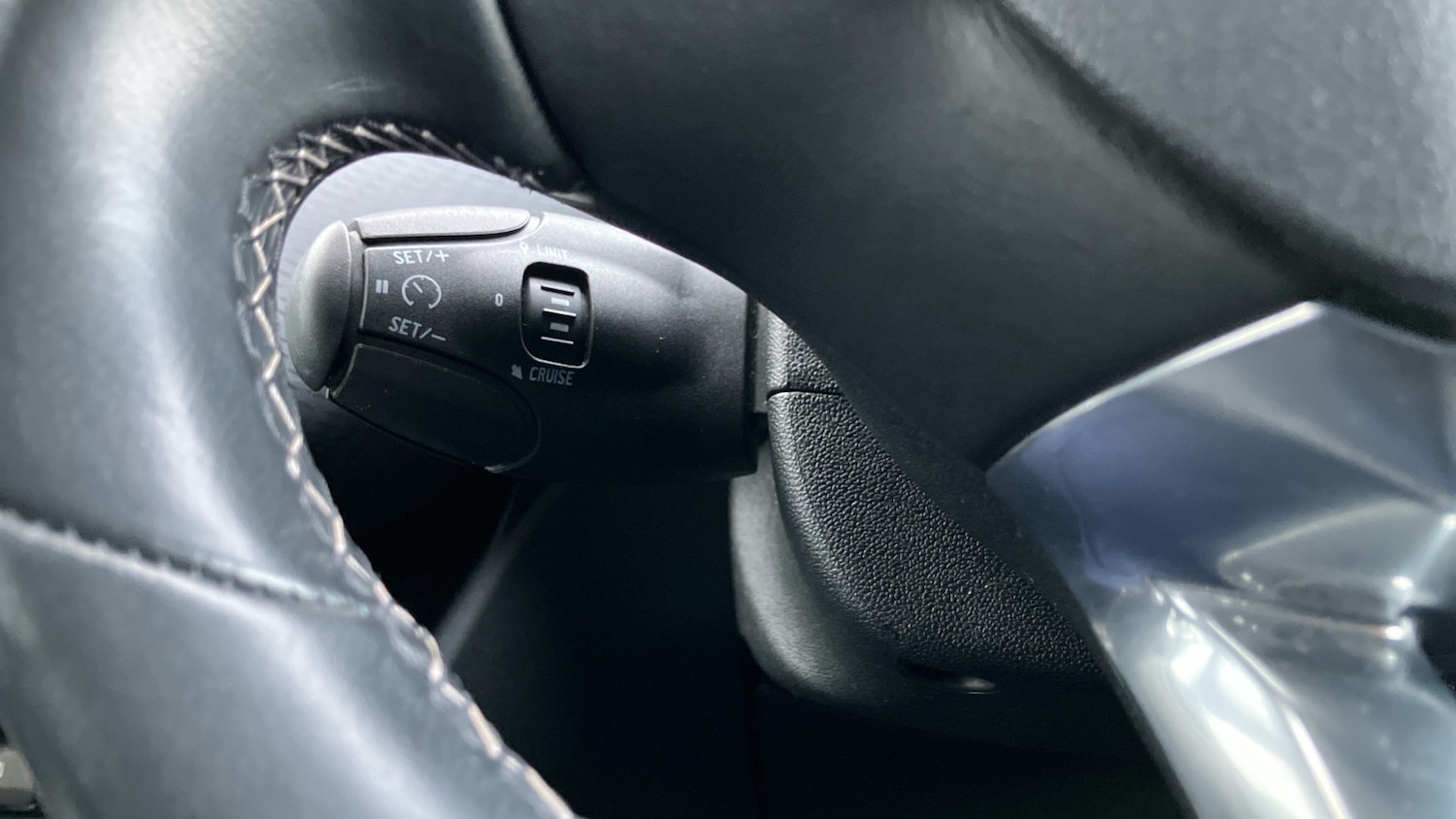 Used Peugeot 2008 2019 for sale - 77616111: Photo 23