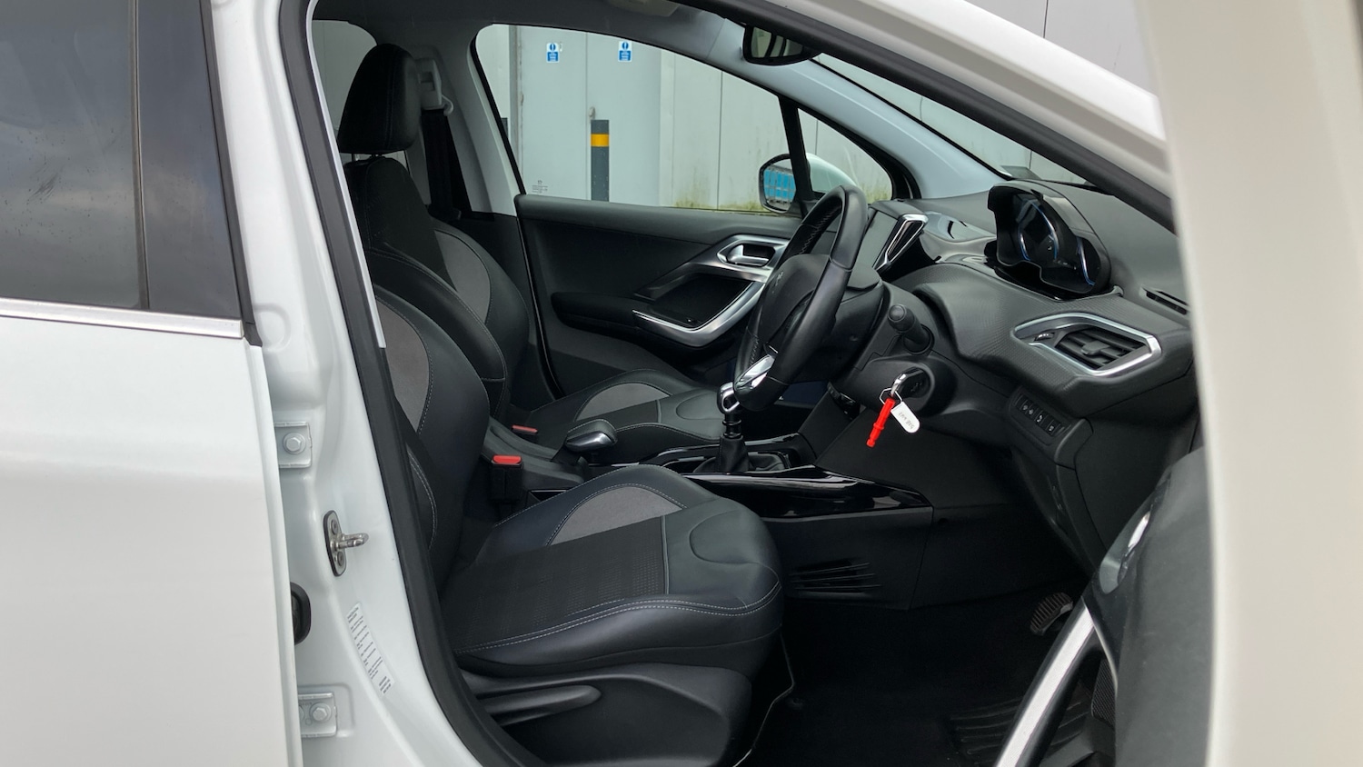 Used Peugeot 2008 2019 for sale - 77616111: Photo 32