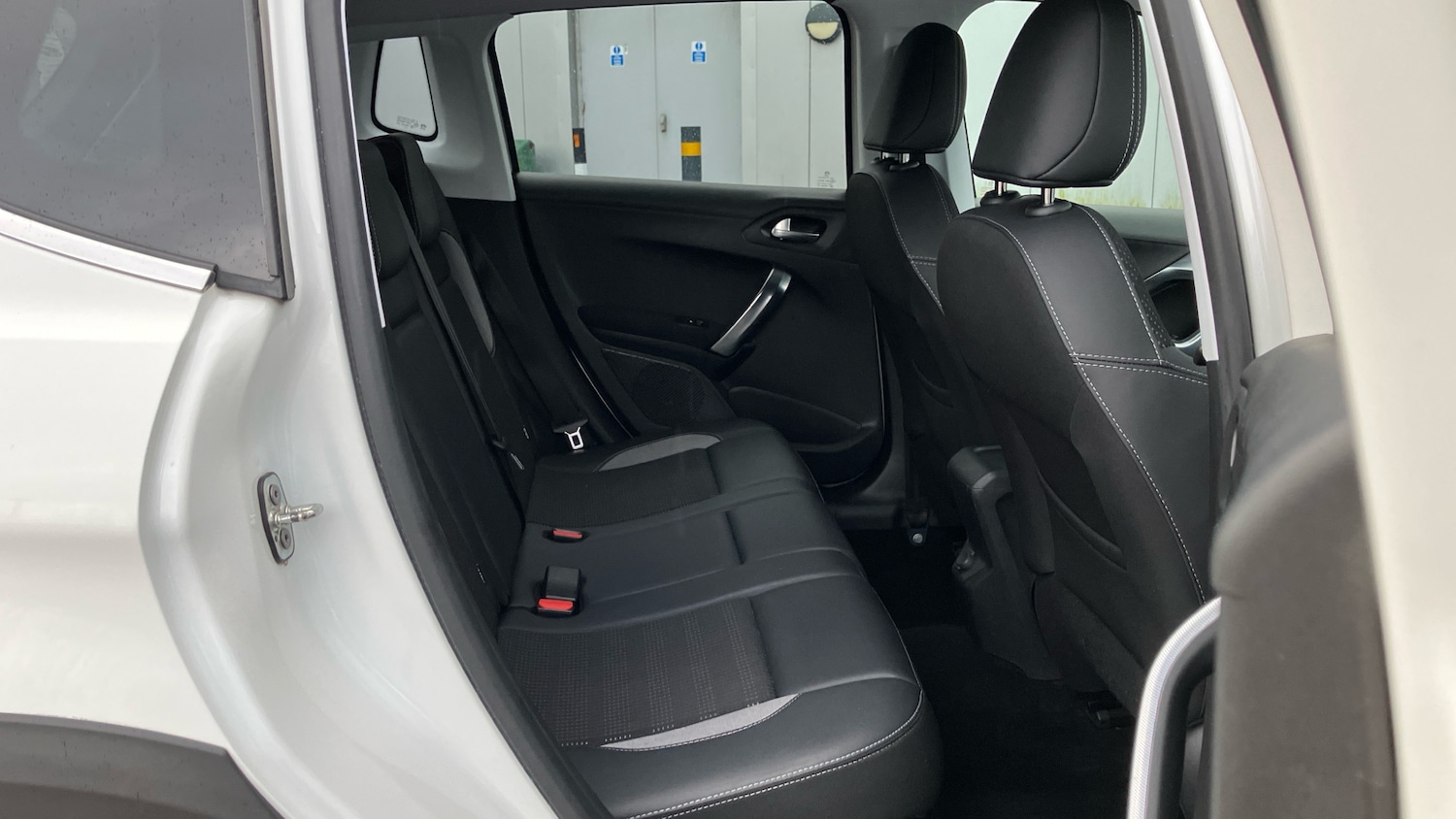 Used Peugeot 2008 2019 for sale - 77616111: Photo 35