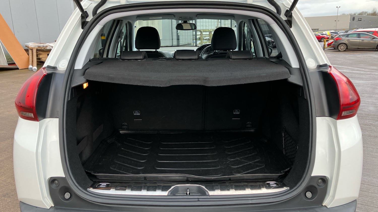 Used Peugeot 2008 2019 for sale - 77616111: Photo 4