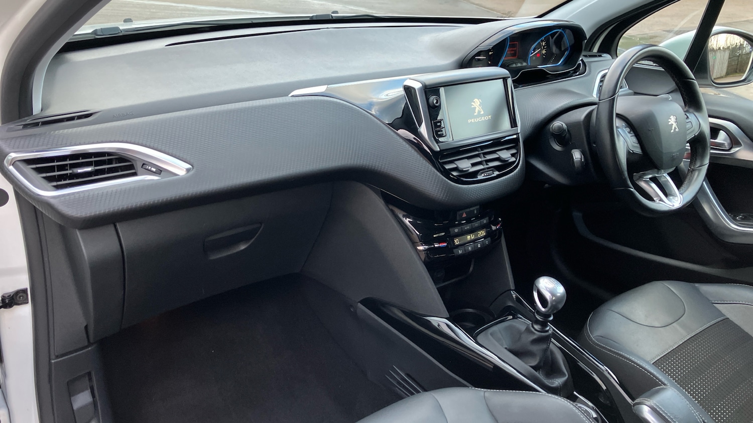 Used Peugeot 2008 2019 for sale - 77616111: Photo 9