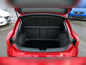 Used SEAT Leon 2024 for sale - 77351118: Photo