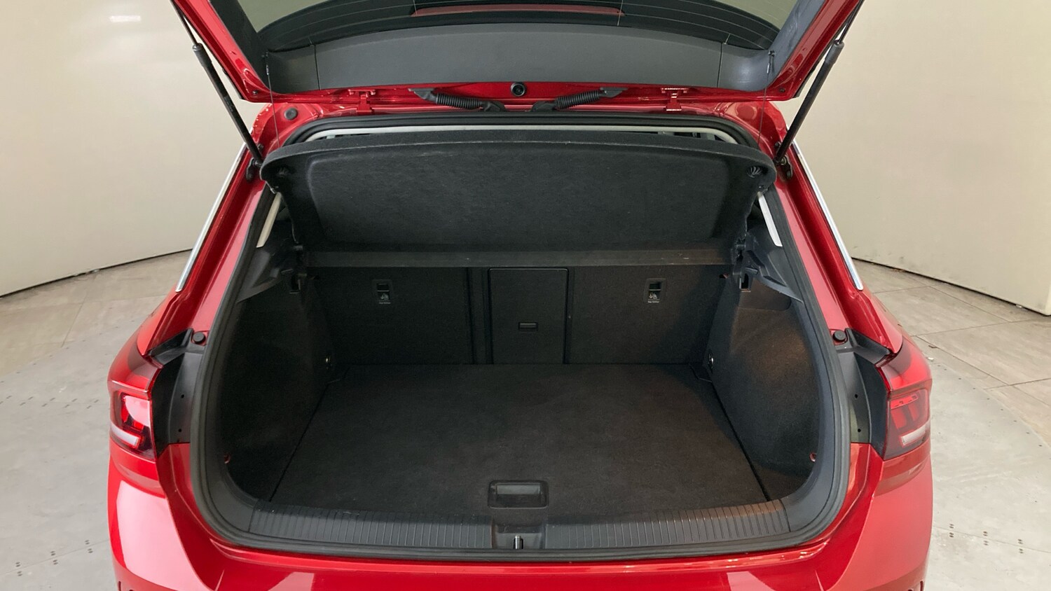 Used Volkswagen T-Roc 2022 for sale - 77589720: Photo 20