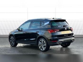 Used SEAT Arona 2023 for sale - 77116398: Photo