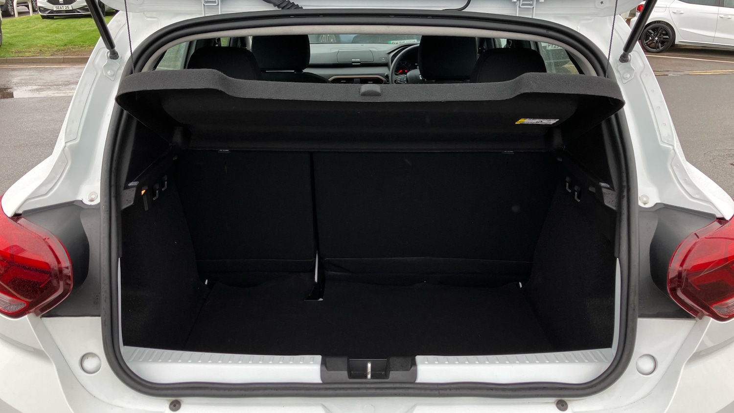 Used Dacia Sandero Stepway 2022 for sale - 76252278: Photo 4