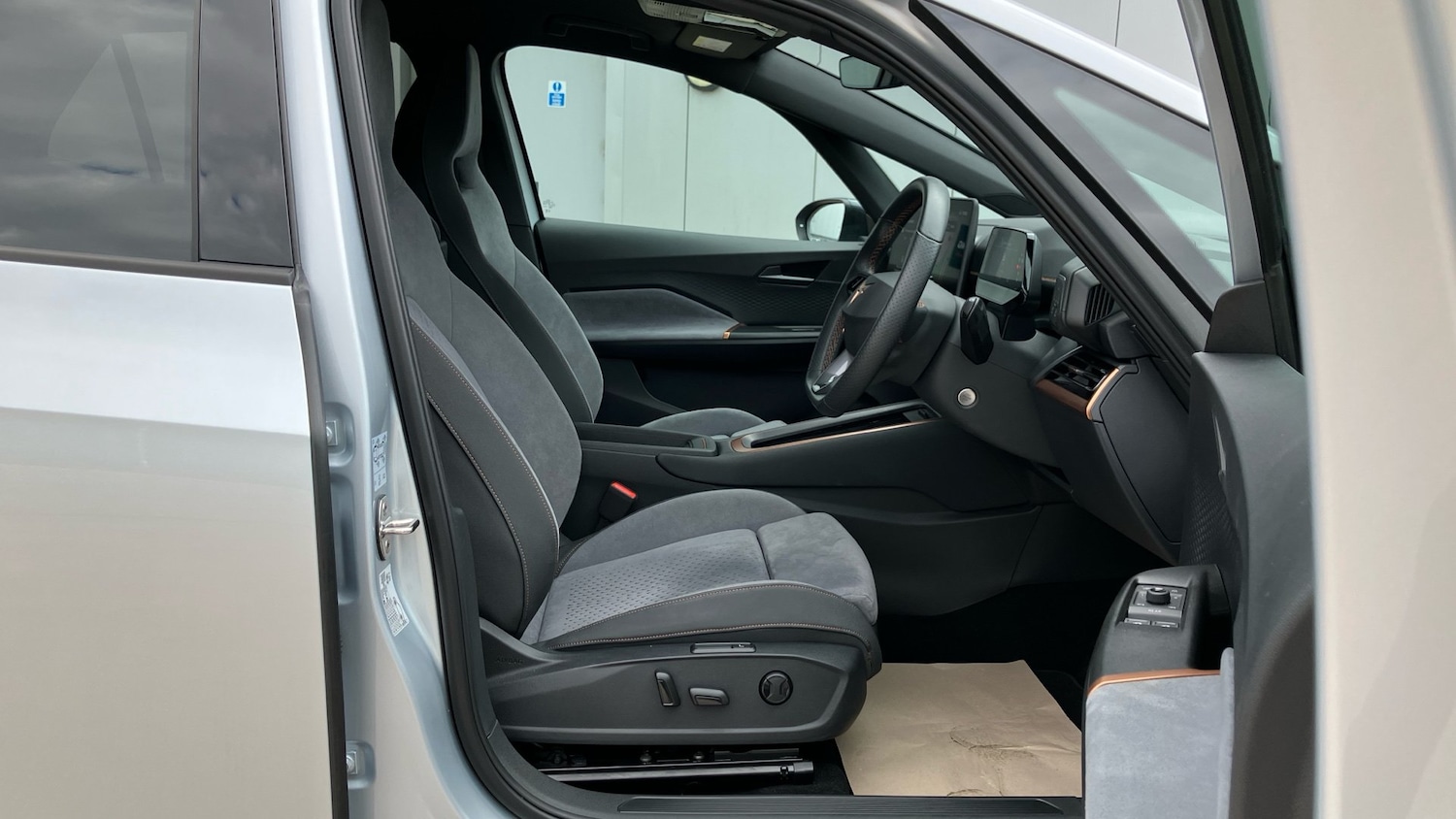 Vehicle 29