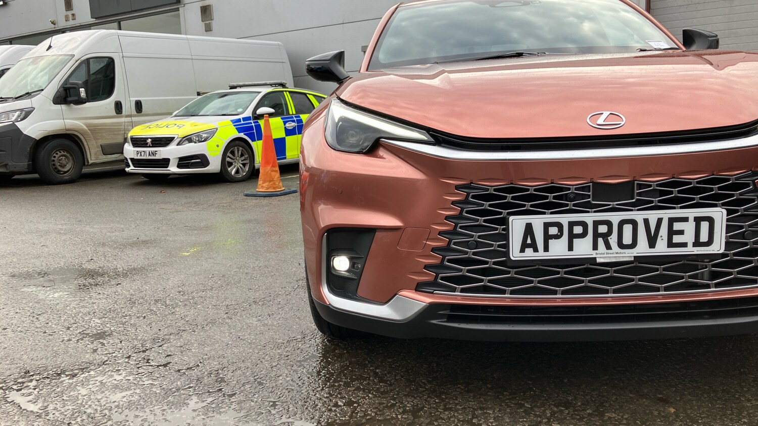 Used Lexus LBX 2025 for sale - 77208191: Photo 43