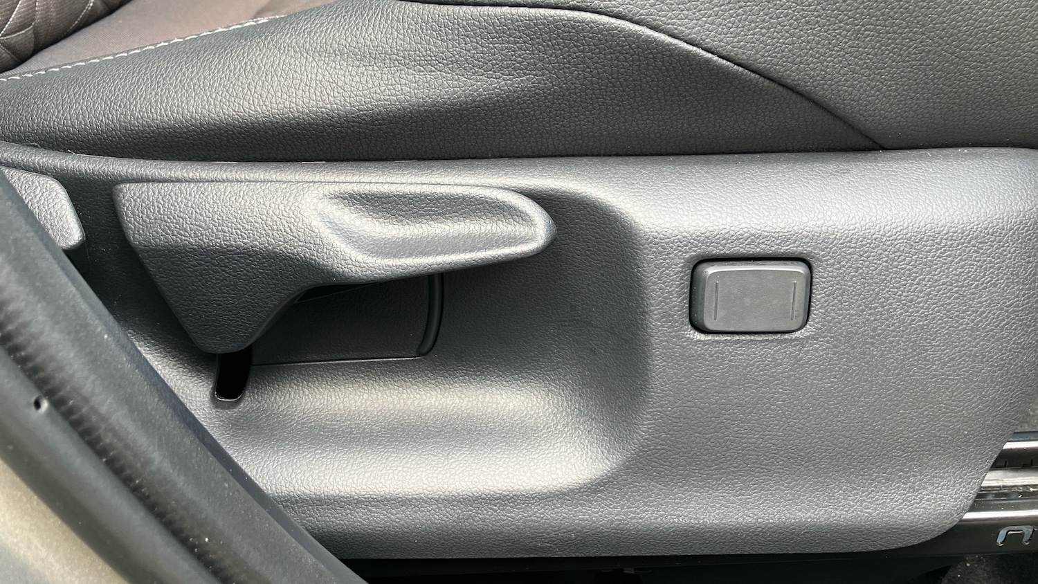 Used Toyota Yaris Cross 2025 for sale - 78109324: Photo 39