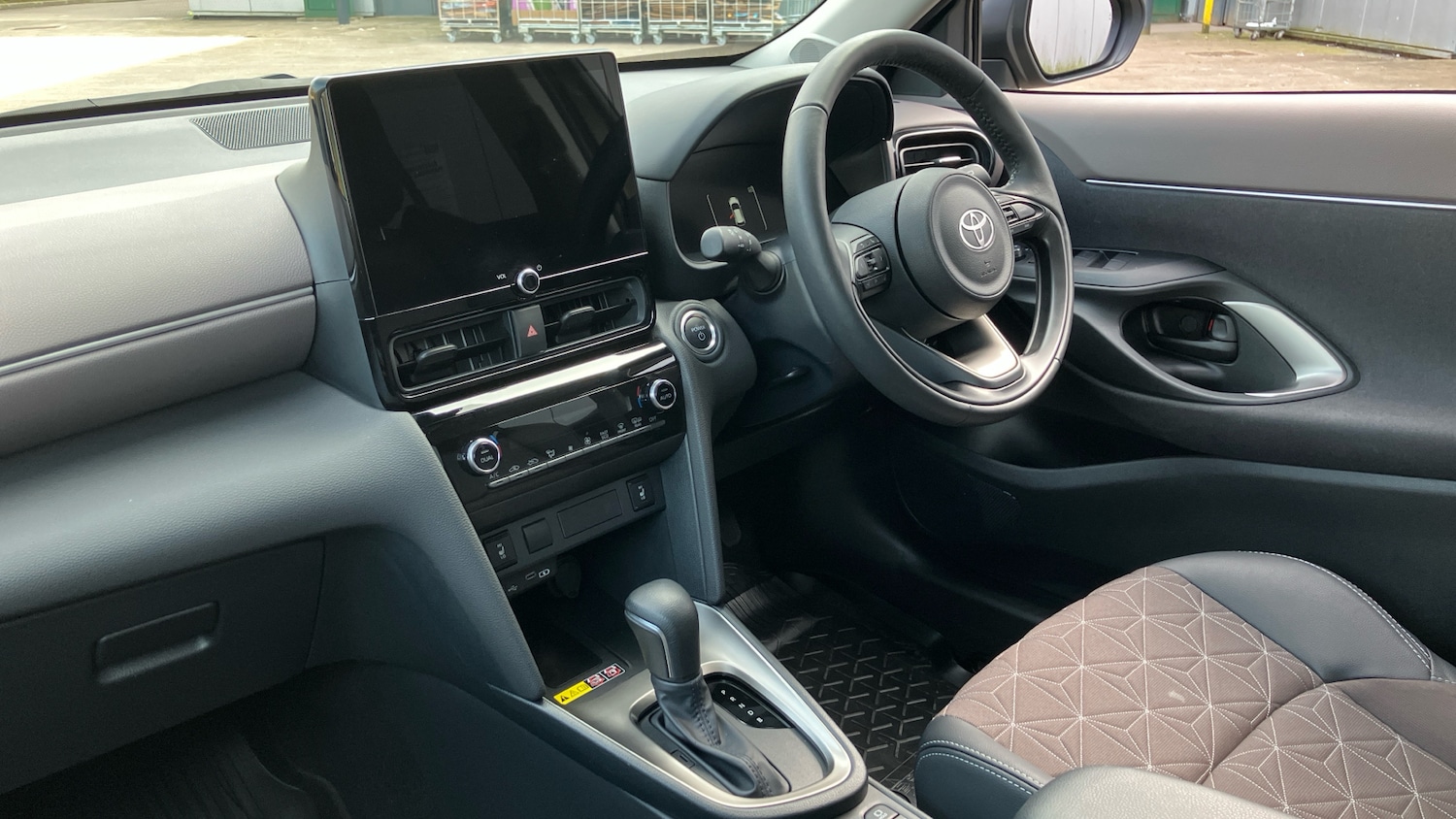 Used Toyota Yaris Cross 2025 for sale - 78109324: Photo 9