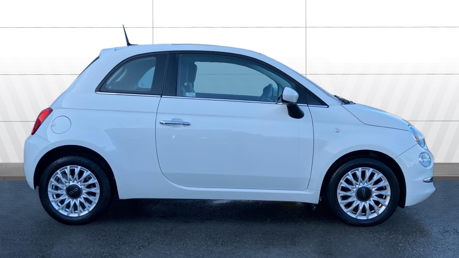 Used Fiat 500 2018 for sale - 77195177: Photo 5