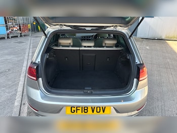 Used Volkswagen Golf 2018 for sale - 78620584: Photo