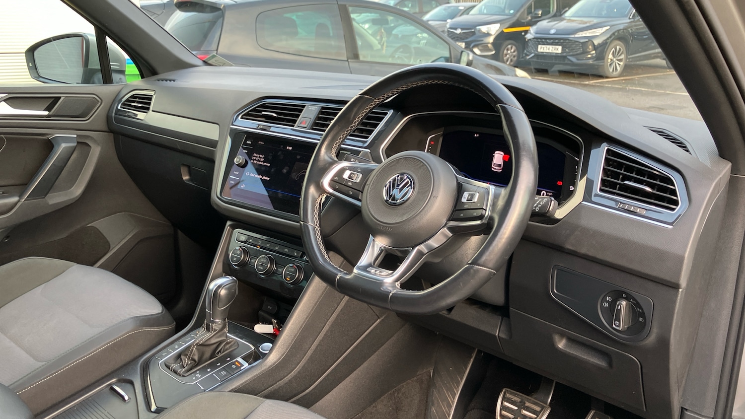 Used Volkswagen Tiguan 2019 for sale - 76530898: Photo 11