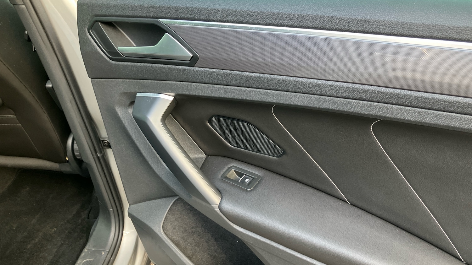 Used Volkswagen Tiguan 2019 for sale - 76530898: Photo 35