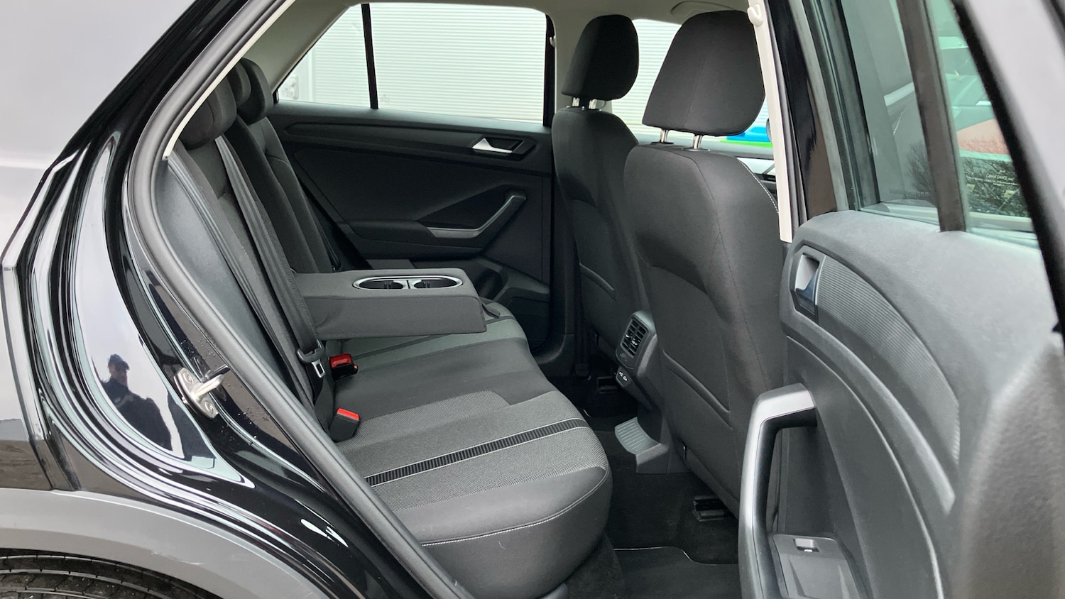 Used Volkswagen T-Roc 2023 for sale - 77069577: Photo 34