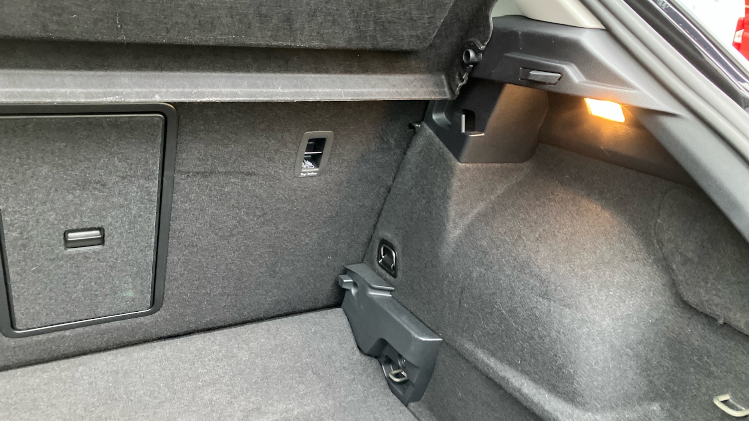 Used Volkswagen T-Roc 2023 for sale - 77069577: Photo 36