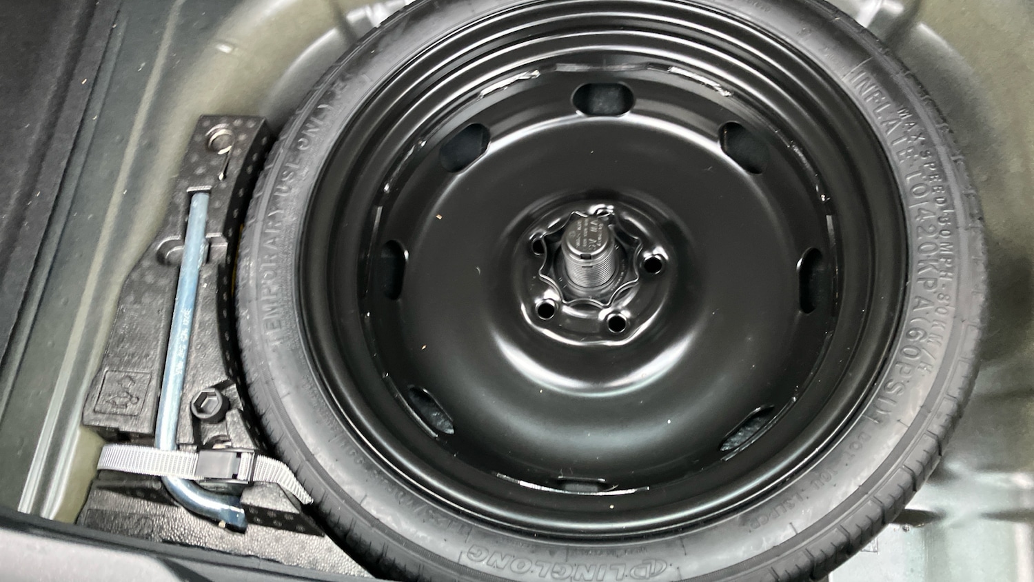 Used Volkswagen T-Roc 2023 for sale - 77069577: Photo 37