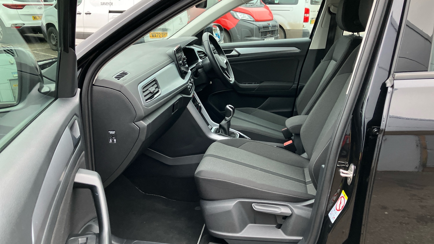 Used Volkswagen T-Roc 2023 for sale - 77069577: Photo 39