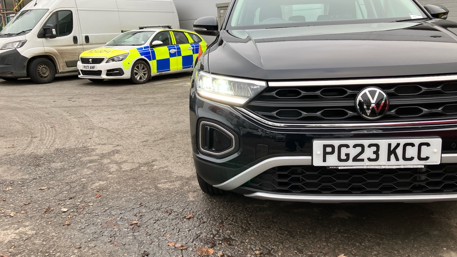 Used Volkswagen T-Roc 2023 for sale - 77069577: Photo 41