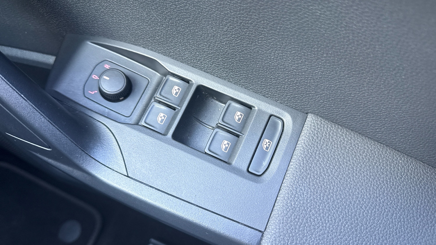 Used SEAT Arona 2023 for sale - 78177389: Photo 29